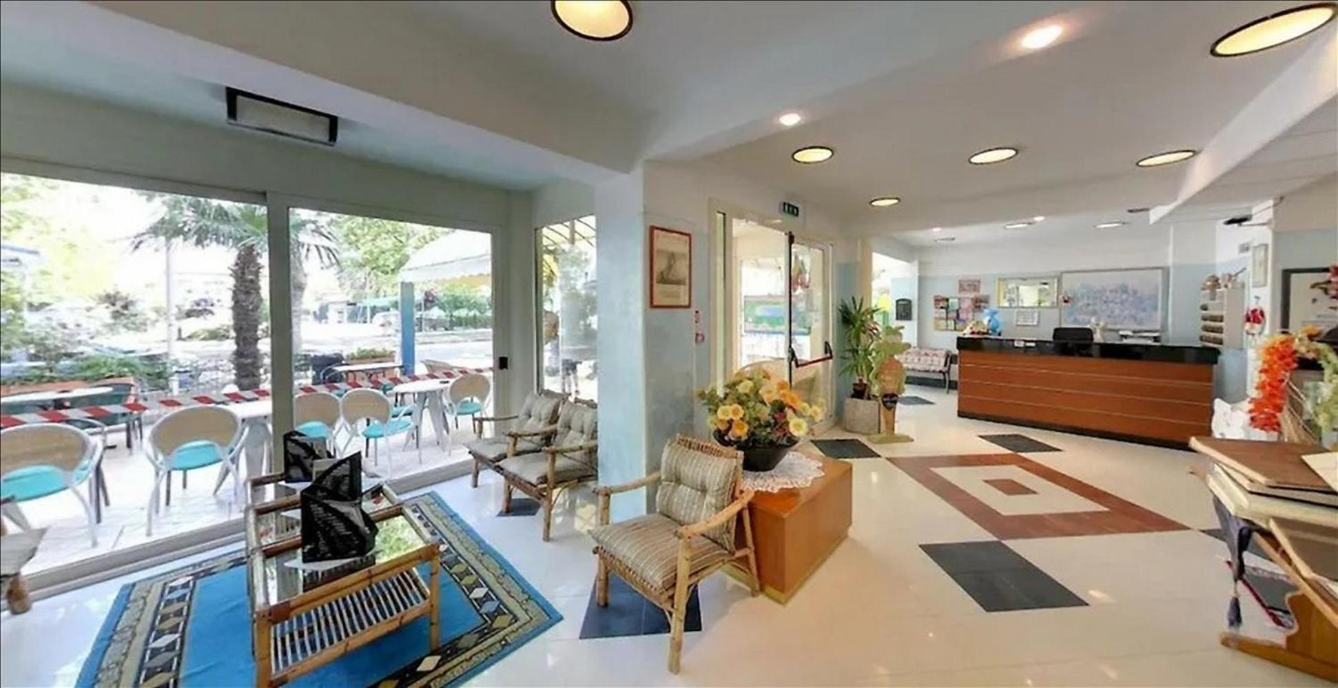 Hotel Milord Cesenatico Buitenkant foto