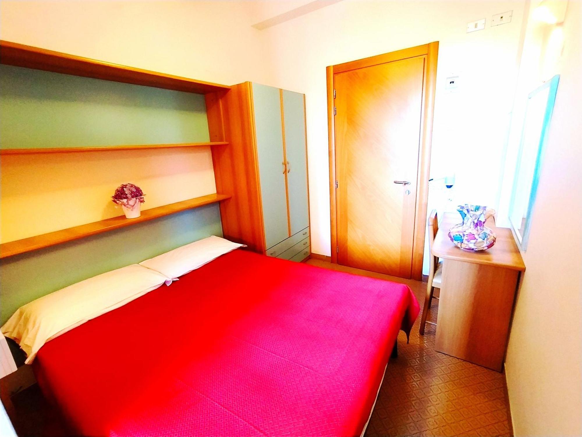 Hotel Milord Cesenatico Buitenkant foto