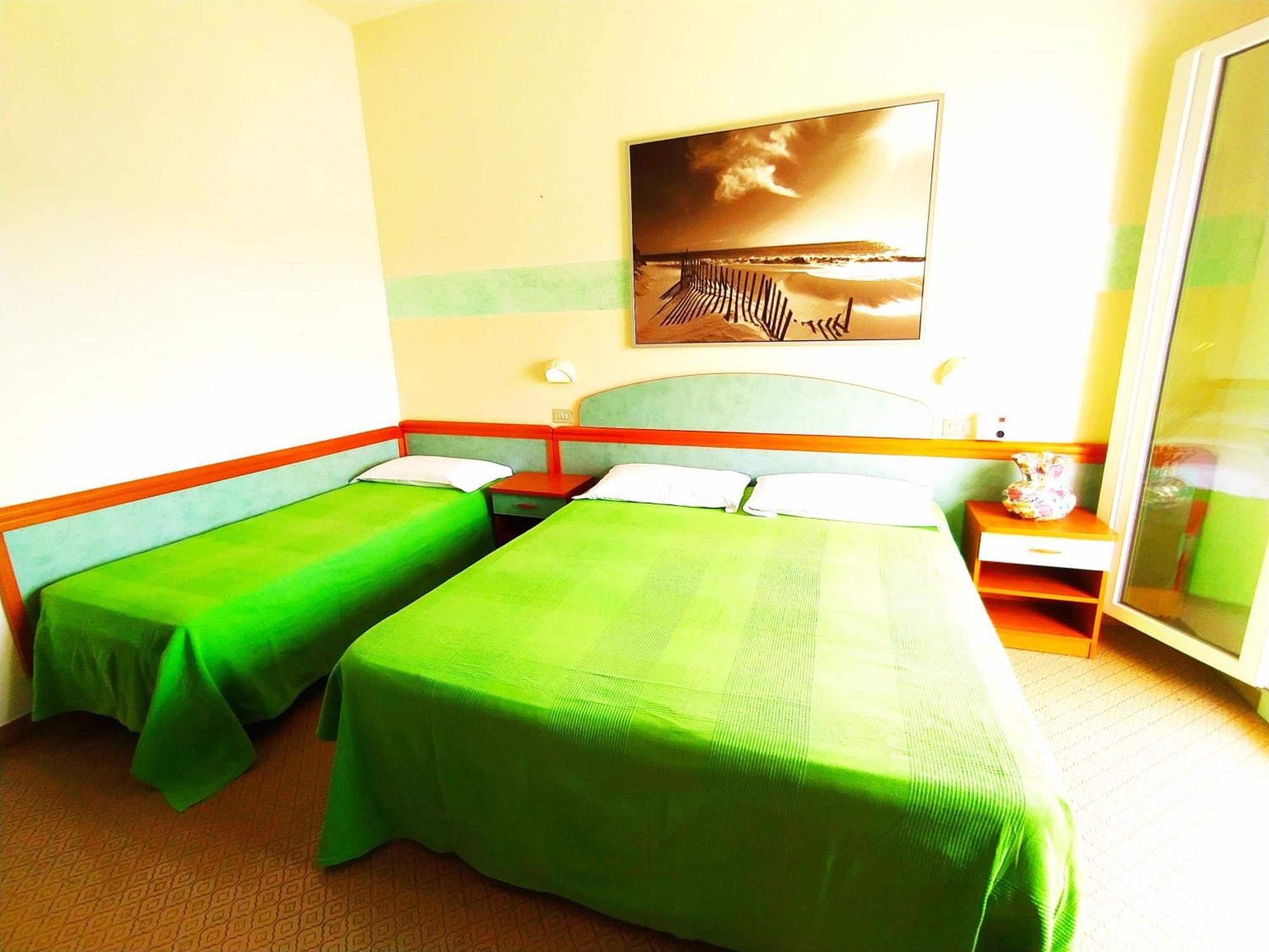 Hotel Milord Cesenatico Buitenkant foto