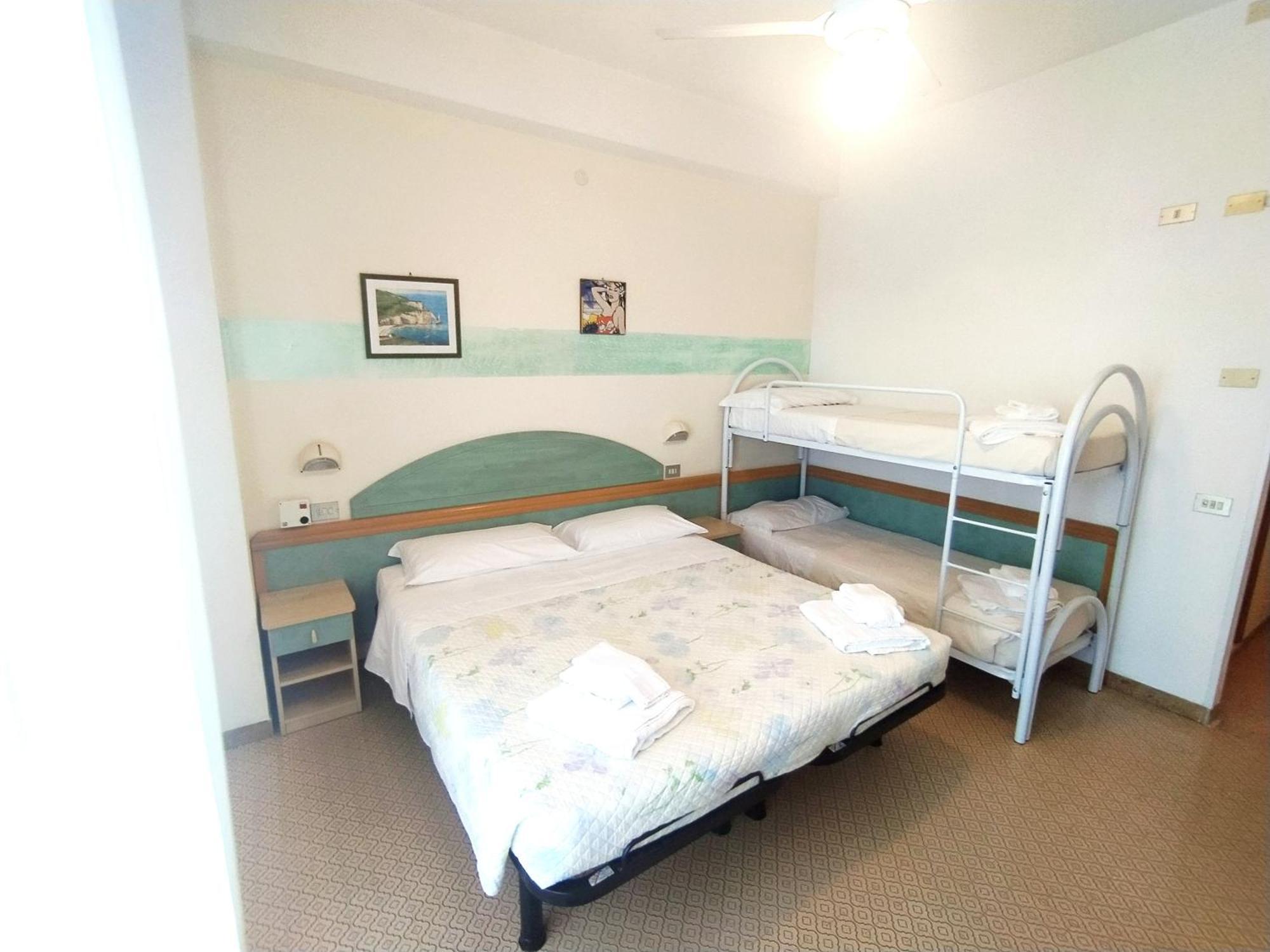 Hotel Milord Cesenatico Buitenkant foto