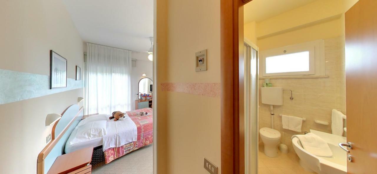 Hotel Milord Cesenatico Buitenkant foto